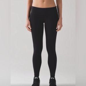 Lululemon Black Wunder Under Leggings Size 8